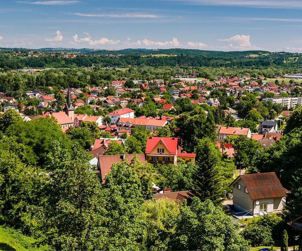 Widok na Dobczyce z baszty murów obronnych