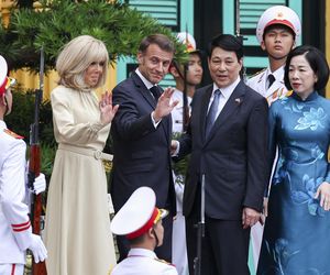 Francja/ Pałac Elizejski tonuje gwałtowny gest Brigitte Macron wobec męża, uchwycony przez kamery