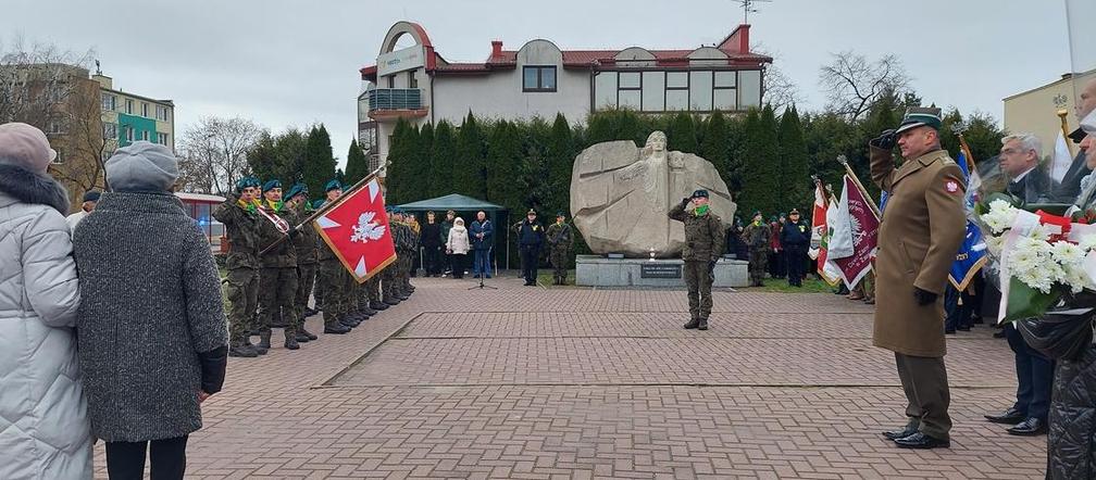 Zamość upamiętnił 81. rocznicę  wysiedleń mieszkańców  na Zamojszczyźnie