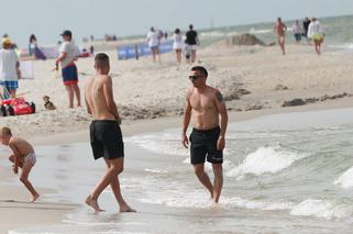 Sławomir Peszko na plaży