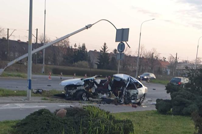 Śmiertelny wypadek na Sobieskiego. Nie żyje młody mężczyzna