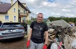 Woda wlewała się oknem do mieszkania