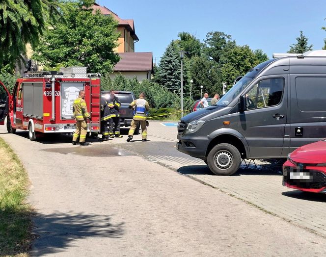 Kobieta zastrzelona na parkingu przy szkole. Znaleziono też ciało jej męża