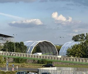 Festiwal ZORZA w Krakowie. Przygotowania na lotnisku Rakowice-Czyżyny