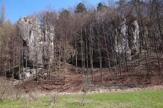 Raj dla miłośników wspinaczki leży w Małopolsce. Znaliście Dolinę Brzoskwinki?