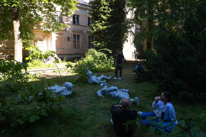Villa NADA powraca. Wnętrza zabytkowej willi w Warszawie znów wypełnią się światową sztuką