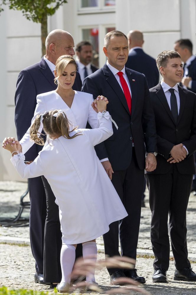 Dzień inauguracji należał do Kasi Nawrockiej. Fotoreporterzy ją uwielbiają 