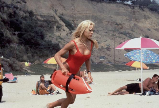 Pamela Anderson w serialu "Słoneczny Patrol"