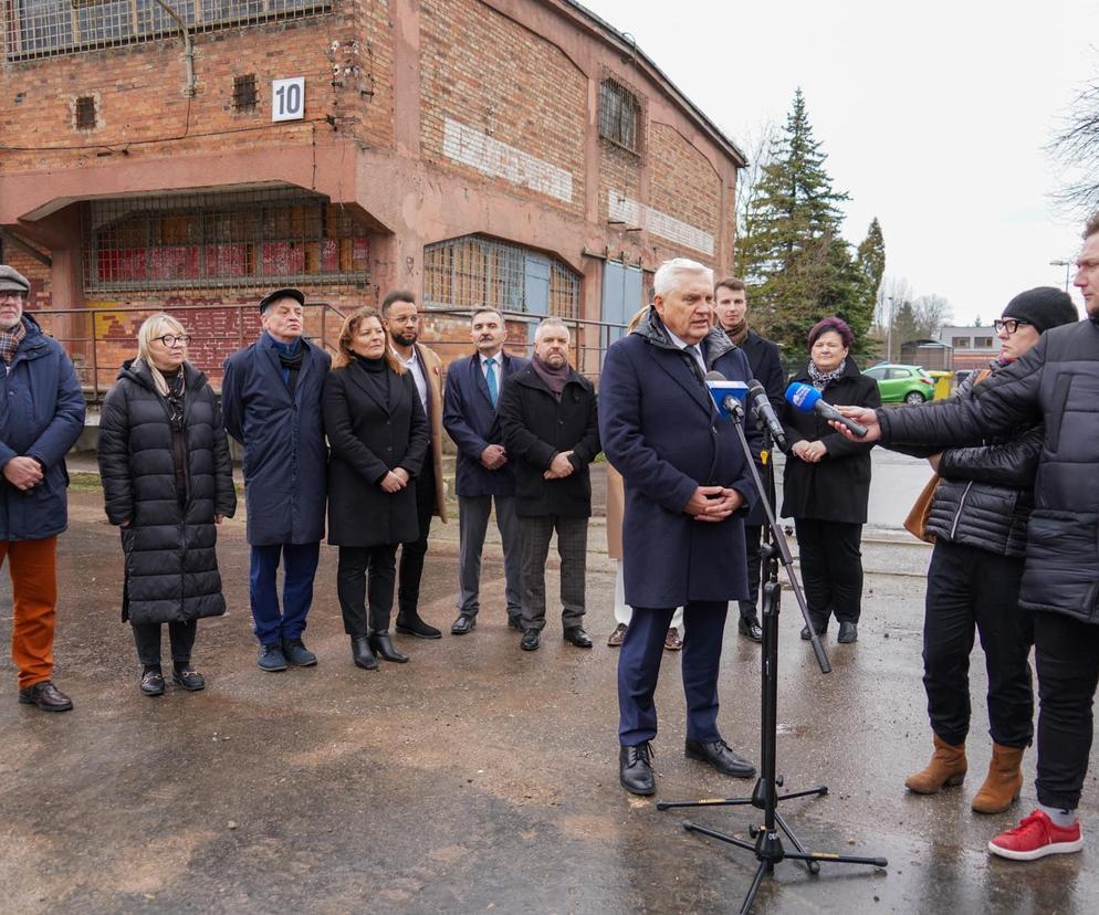 Nowa siedziba Muzeum Wojska w Białymstoku. W jednym z powojskowych magazynów. Znamy datę!