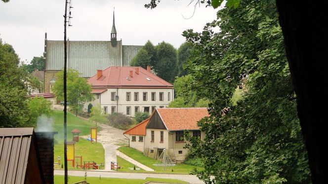 To miasto z Małopolski było kiedyś wsią. Kiedyś należało do najstarszego zakonu w Polsce