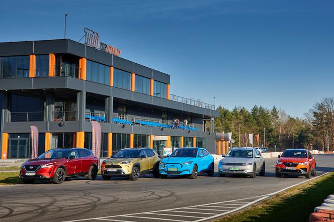 Car of the Year Polska 2022. Pięć aut walczy o tytuł najlepszego. Kiedy finał?