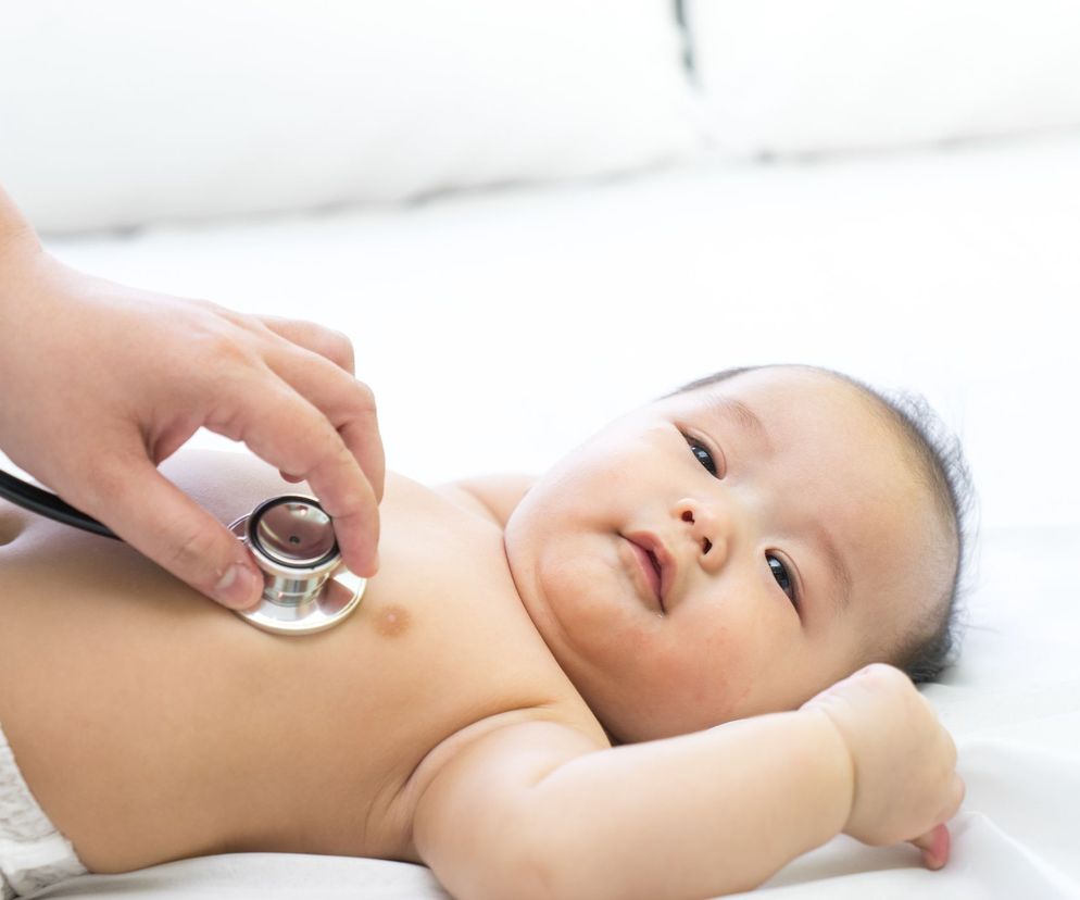 Zespół Kabuki wiąże się z niepełnosprawnością intelektualną, a twarze chorych przypominają ucharakteryzowane twarze aktorów tradycyjnego japońskiego teatru Kabuki (Kumadori).