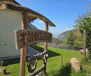 Roter Hahn: Nowoczesna agroturystyka zamiast hotelu – tu bije prawdziwe serce Południowego Tyrolu