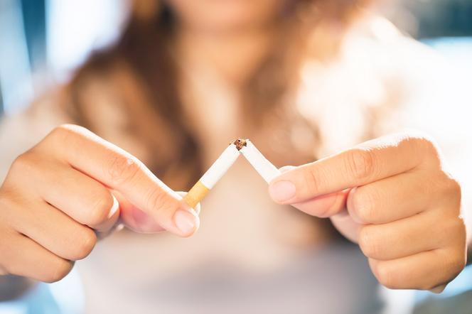 PALENIE W CIĄŻY. Jak szybko rzucić palenie w ciąży?