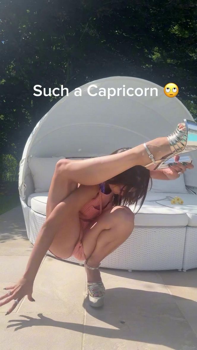 Tak się wygina żona Baldwina. Hilaria Baldwin to kobieta-guma