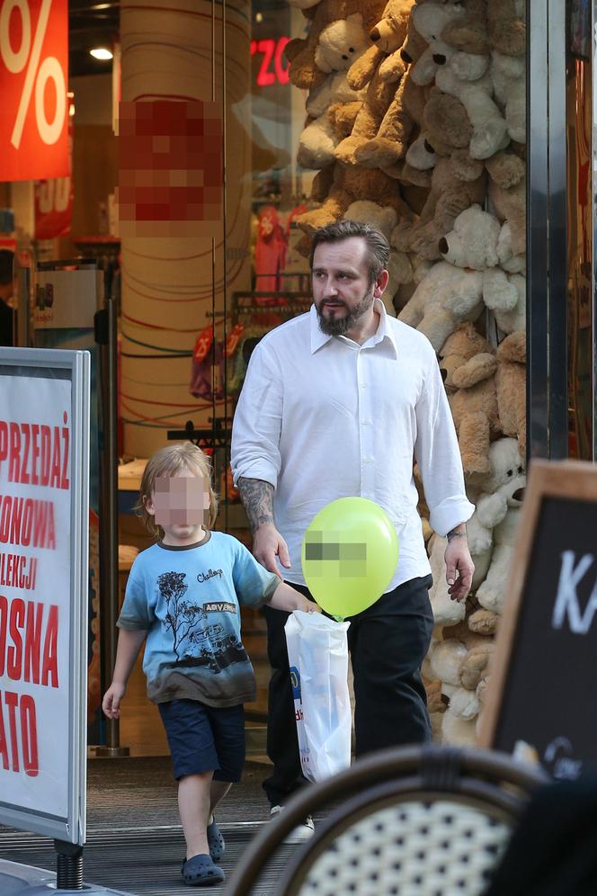 TWARDY "SCYZORYK" MIĘKNIE PRZY SYNU.