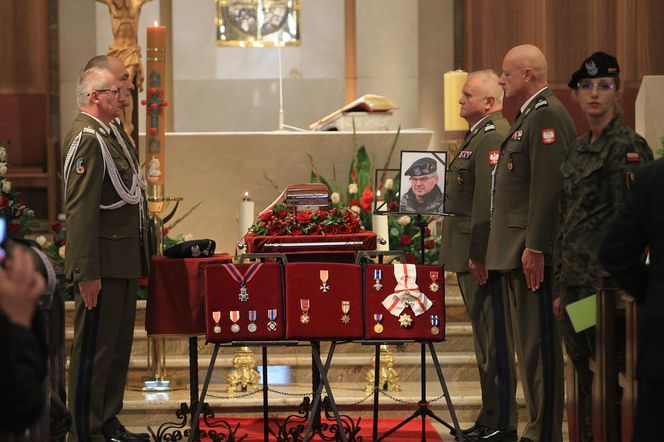 Pogrzeb generała Waldemara Skrzypczaka