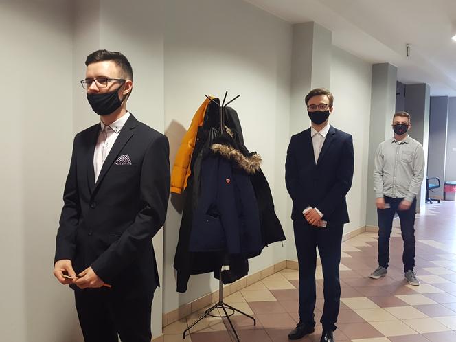 Jak Zmienić Język W Messengerze Na Polski