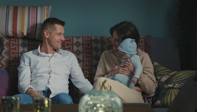 M jak miłość odc. 1881. Franka (Dominika Kachlik), Antoś (Mark Myronenko), Paweł (Rafał Mroczek)