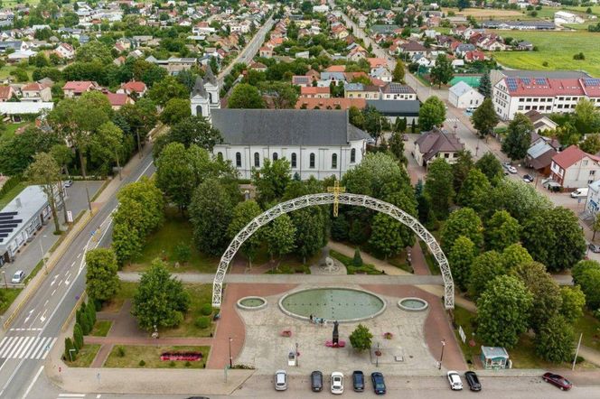 W tym mieście na Podlasiu znajduje się geograficzny środek Europy. Nie uwierzysz, skąd ma taką nazwę!