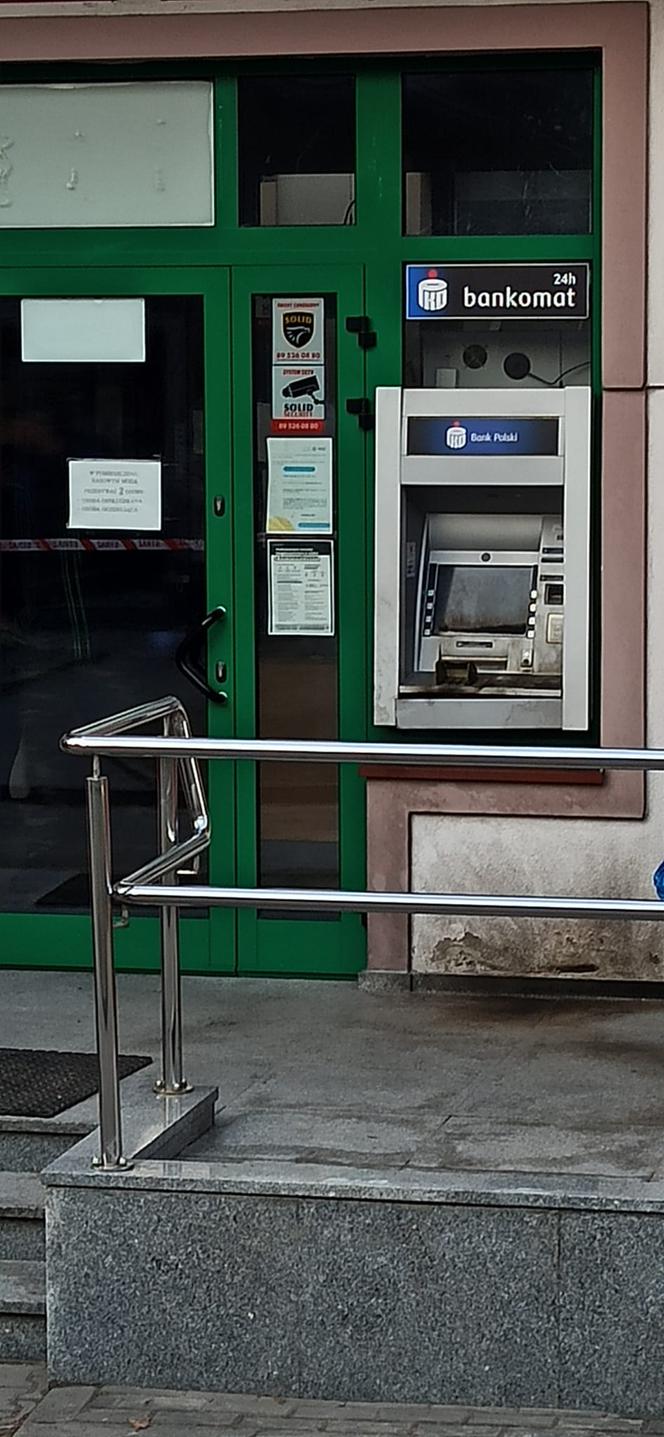 Próbowali wysadzić bankomat w Dywitach. Zatrzymano ich na gorącym uczynku w... kradzionym aucie [FOTO]