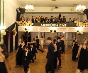 Studniówka 2023 w II LO w Poznaniu