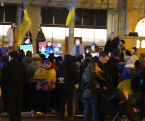 Manifestacja w trzecią rocznicę wybuchu wojny w Ukrainie