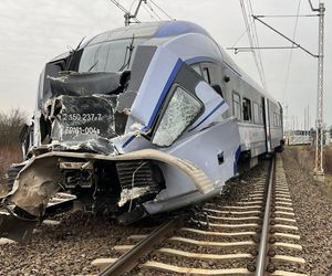 Zderzenie pociągu z ciężarówką. Skład PKP Intercity się wykoleił!