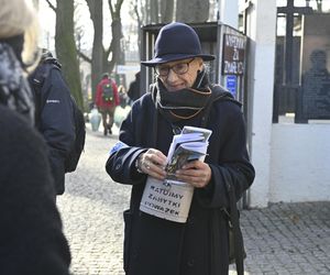 Gwiazdy kwestują na Powązkach