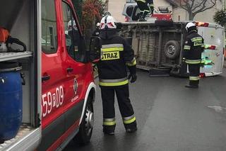 Łobżenica: Przewrócił busa na bok! Policjanci byli w szoku