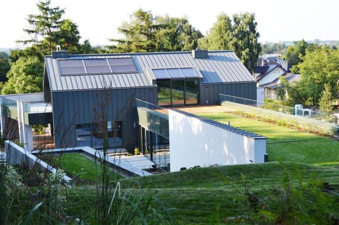 Zielony dach domu jednorodzinnego