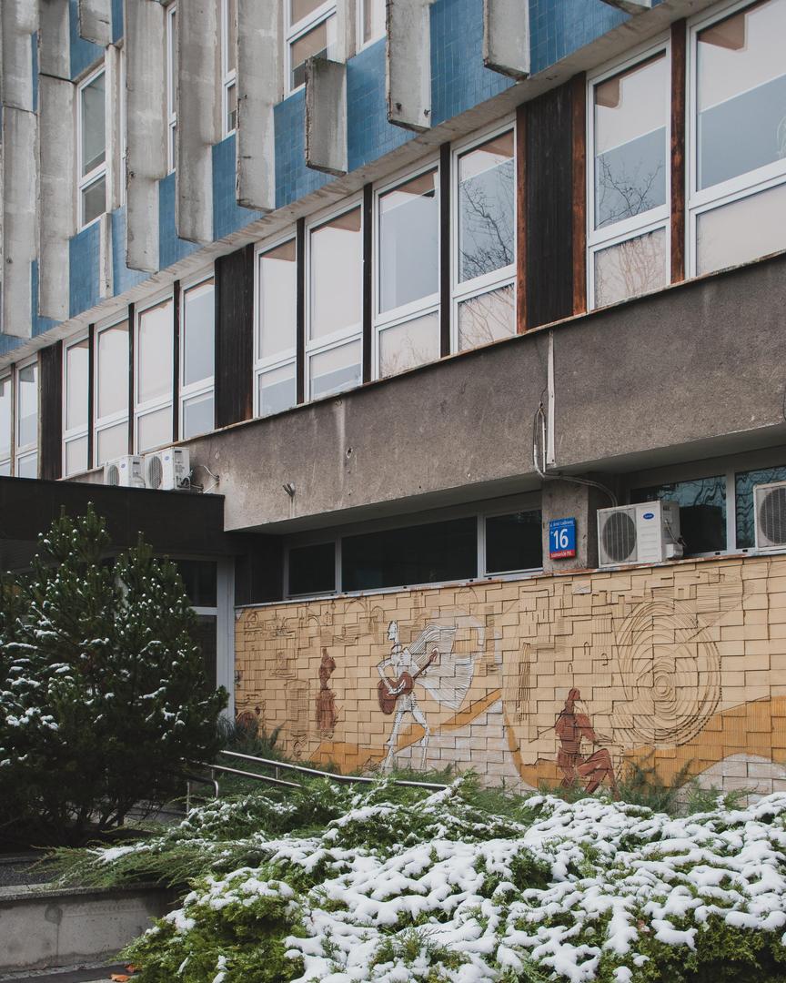 Mozaiki PRL w Warszawie - gdzie są? Zobacz zdjęcia i adresy kolorowych reliktów Polski Ludowej