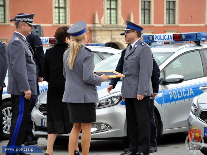 Nowe radiowozy Kia Cee'd dla warszawskiej policji