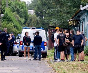 Chaos na Osiedlu Przyjaźń. Policja zatrzymała mieszkańca domku. „Wyciągnęli go siłą”