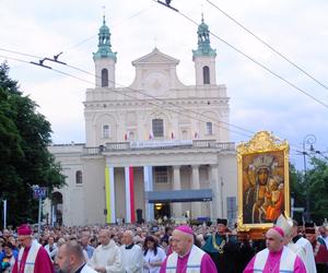 Łzy na twarzy Maryi. Wierni uczcili 75 rocznicę Cudu Lubelskiego