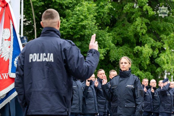 Policjantki i policjanci złożyli ślubowanie. 126 funkcjonariuszy zasiliło śląski garnizon