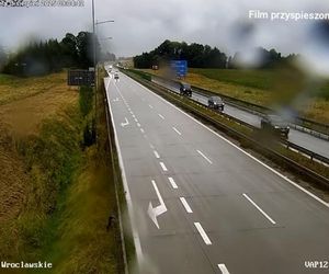 Jechali na A4 pod prąd korytarzem życia. Namierzyła ich policja.