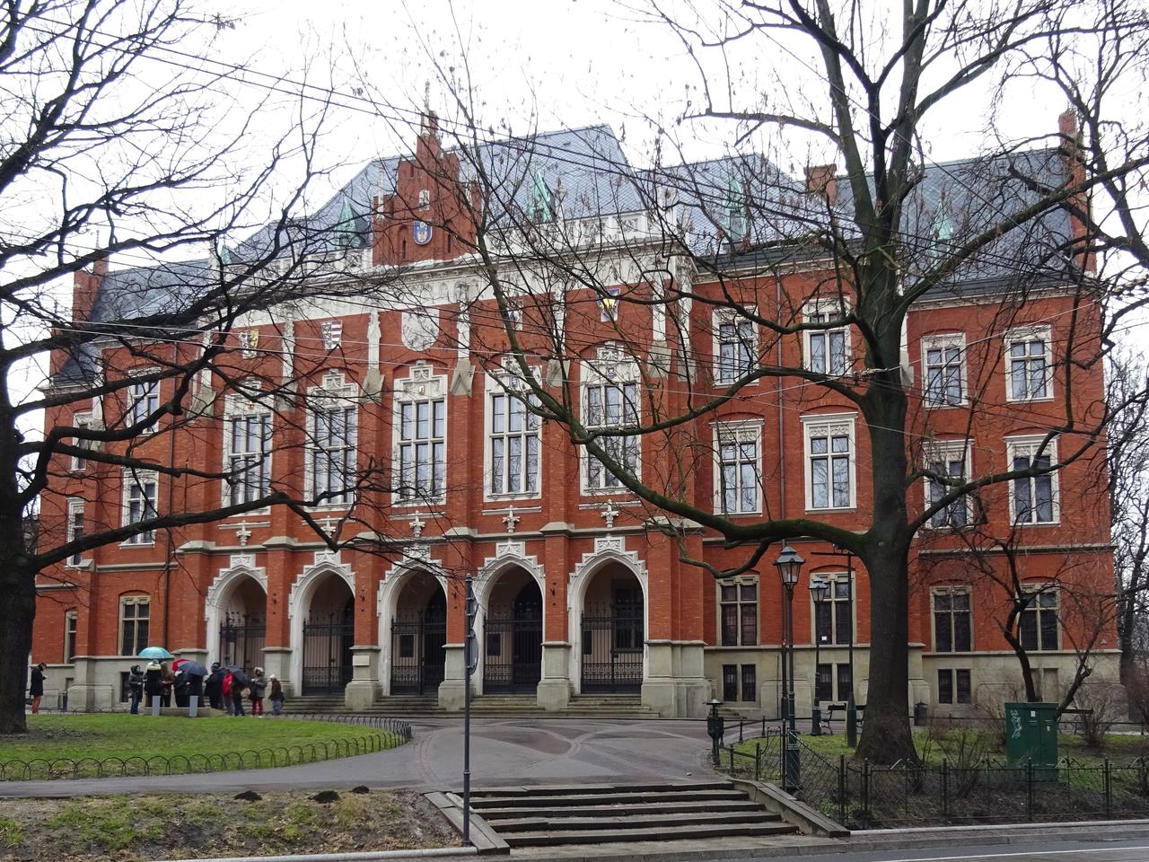 Collegium Medicum UJ nie będzie rekrutować na medycynę niestacjonarną. Koniec epoki na krakowskiej uczelni