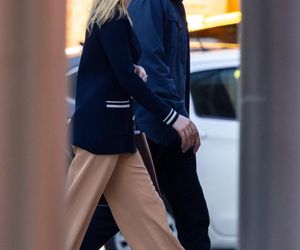 Kinga Duda miesiąc po ślubie rozkwita! Przyłapaliśmy młodą mężatkę. Nie była sama