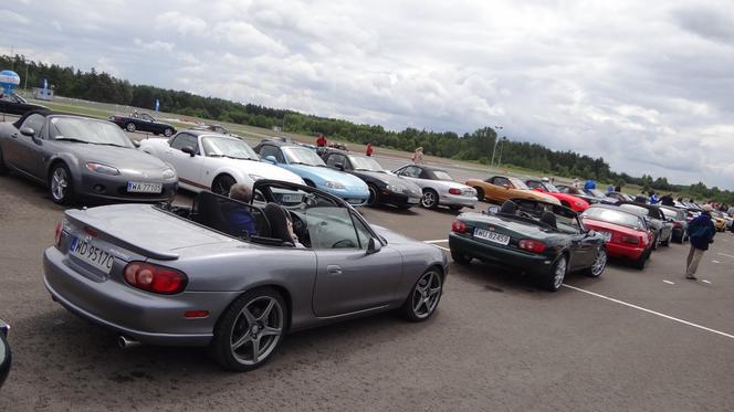 Mazda MX-5 - zlot 2014 fanów w Polsce na torze Jastrząb