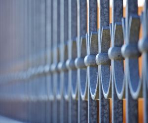 Nowy zakaz od 2026 r. Takich ogrodzeń już nie wybudujesz na posesji