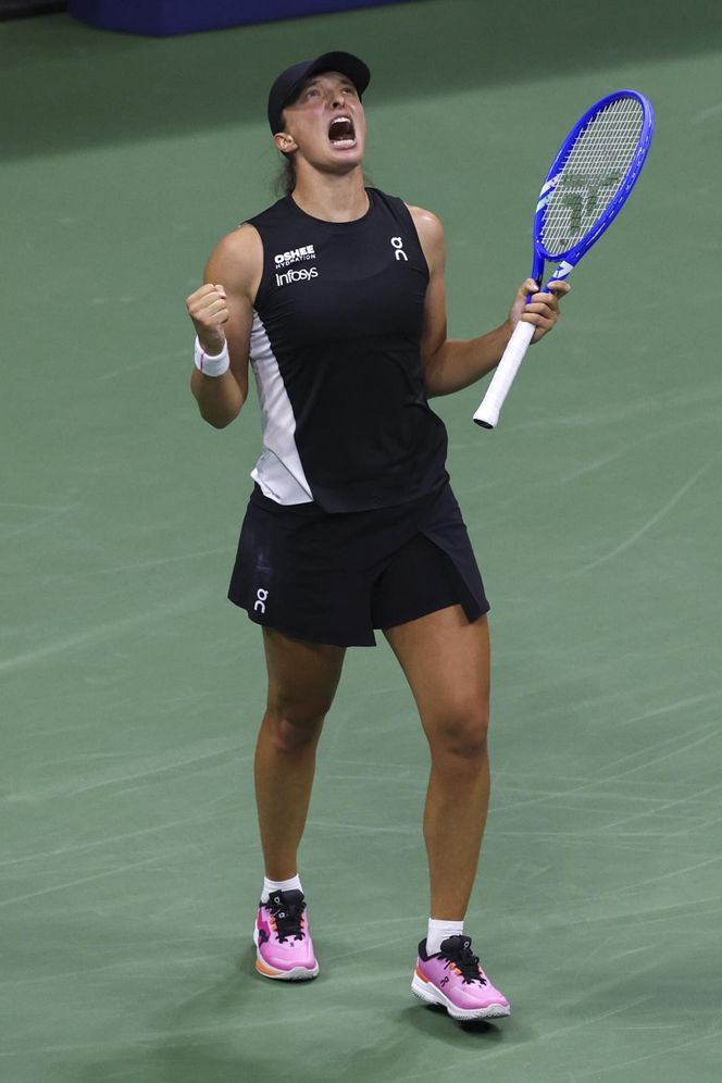 Iga Świątek w 1/8 finału US Open. Trudny mecz i awans Polki po zaciętej walce z Kalinską