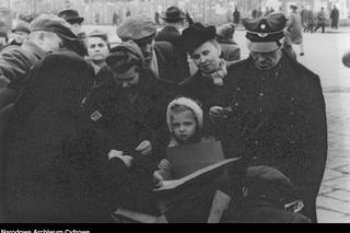 Handel uliczny w powojennej Warszawie