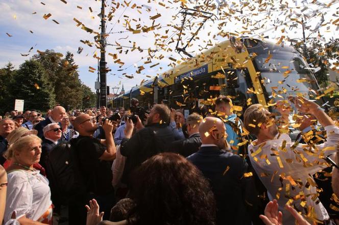 Tramwaj na Jar uroczyście zainaugurowany. Zdjęcia z Torunia 
