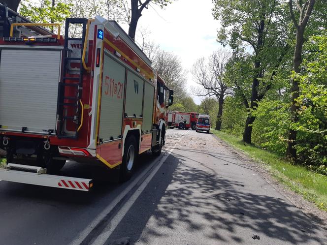 Wypadek w Wyrach. Nie żyje 34-latek