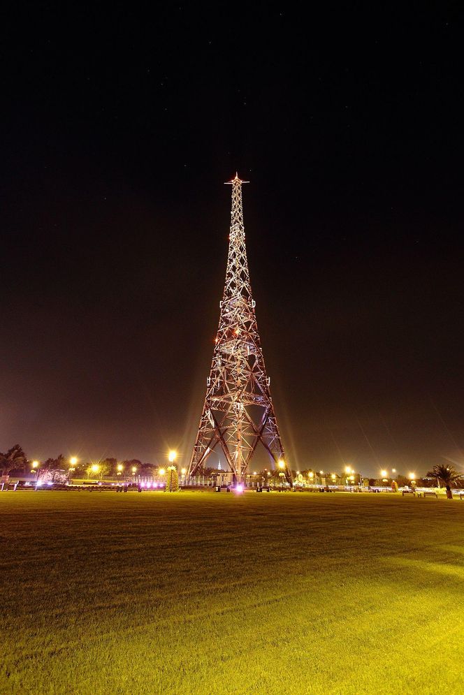 Gliwicka Radiostacja nocą