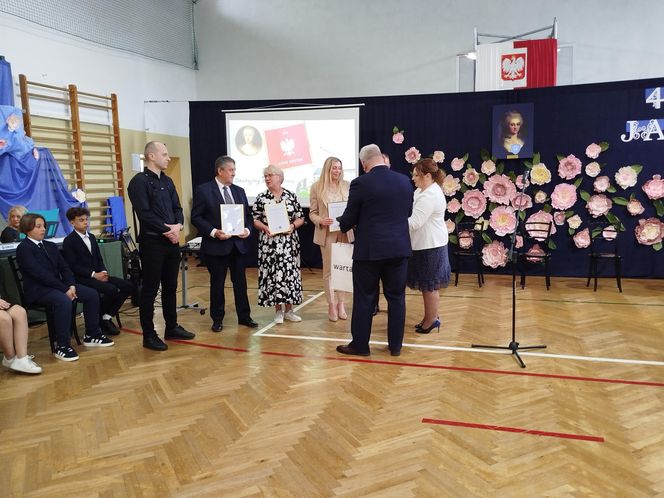 Uroczystość jubileuszowa w siedleckiej "Dziesiątce" była okazją do wspomnień