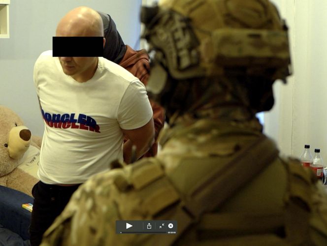 Okradali luksusowe wille pod Warszawą. Zatrzymali czterech mężćzyzn