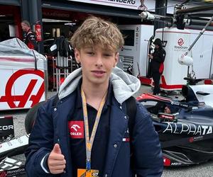 Młody kierowca z Tarnowa powalczy o kolejne zwycięstwo w Formule 4. Kiedy odbędą się zawody? 