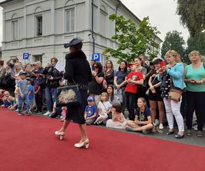 Siedlczanie mogli wsiąść w wehikuł czasu i zobaczyć ulicę Pułaskiego - Piękną sprzed stu lat